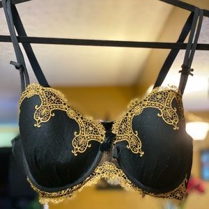 Victoria Secret Pink Fancy Demi bra